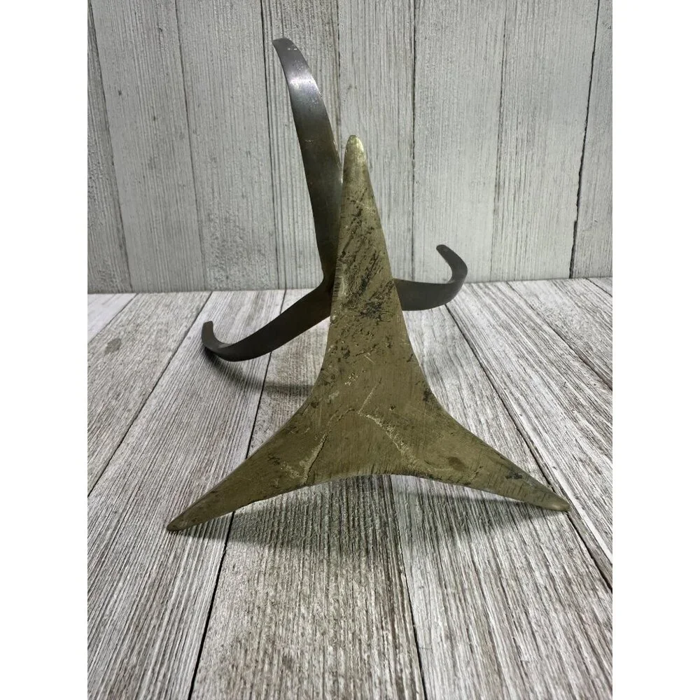 Vintage Brass 6" Tall Claw Sculpture Stand for Home Decor Piece MCM Industrial - Picture 5 of 8